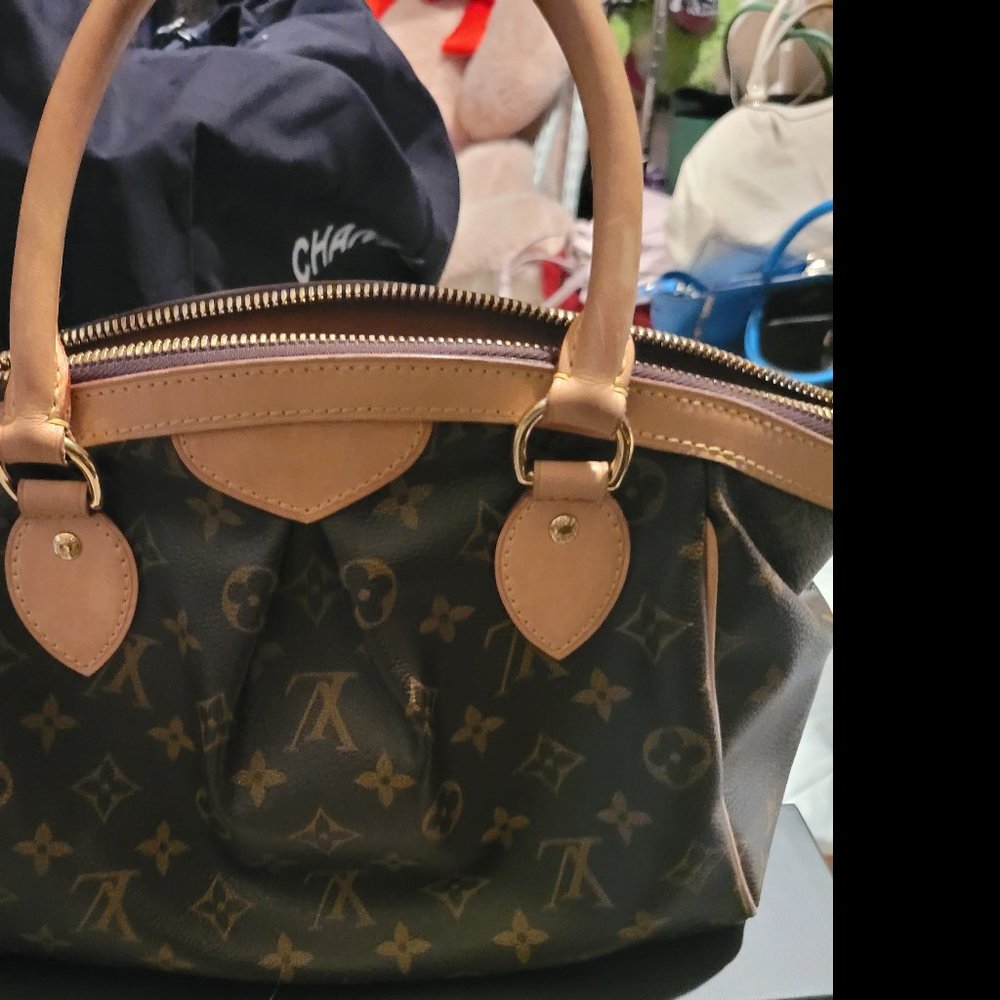 Louis Vuitton Tivoli pm